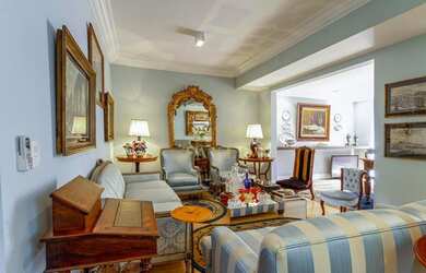 Imagem: A casa possui 2 Dormitórios, 5 Banheiros, 210m² de Área e