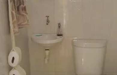 Imagem: A casa possui 1 Dormitório, 1 Banheiro, 40m² de Área e está