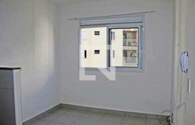 Imagem: O apartamento possui 2 Dormitórios, 1 Banheiro, 32m² de Área