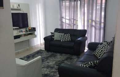 Imagem: A casa possui 3 Dormitórios, 1 Banheiro, 1 Vaga na garagem