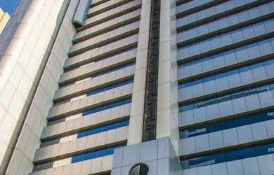 Imagem: O depósito possui 5 Vagas na garagem e 513m² de Área e está