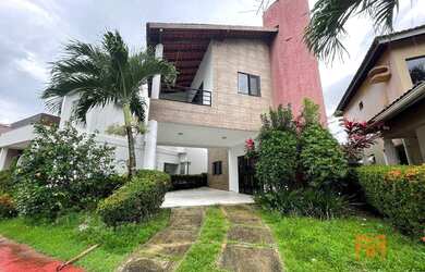 Imagem: A casa em condomínio possui 4 Dormitórios, 5 Banheiros, 2