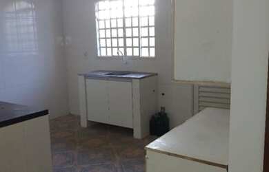 Imagem: A casa em condomínio possui 3 Dormitórios, 3 Banheiros, 2