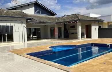 Imagem: A casa em condomínio possui 3 Dormitórios, 2 Banheiros, 2