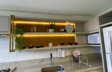 Imagem: A casa possui 2 Dormitórios, 2 Banheiros, 2 Vagas na garagem