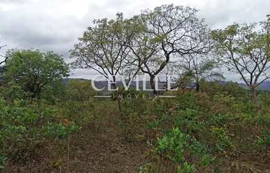 Imagem 11: Área comercial localizado a poucos metros da Praça