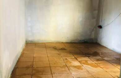 Imagem 3: Aluga-se casa. Varanda, Área de serviço, 1 Banheiroe2 Dormitórios