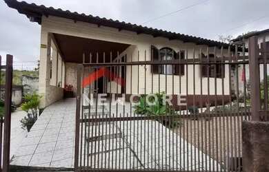 Imagem: Casa em Rua Jornalista Ezequiel dos Passos - Vera Cruz - Criciúma/SC