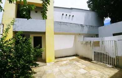 Imagem 3: CASA DE ALTO PADRÃO COM GALPÃO DE ARMAZENAMENTO