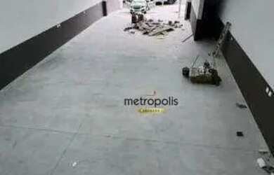 Imagem: O depósito possui 4 Vagas na garagem, 300m² de Área, Imóvel