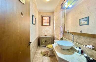 Imagem 7: Casa à Venda - Ampla, Elegante e Completa - Quase 500m² de Terreno!