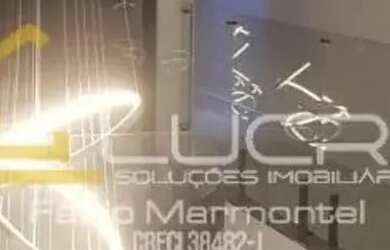 Imagem: A casa em condomínio possui 5 Dormitórios, 5 Banheiros, 2