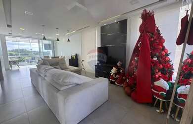 Imagem: A casa em condomínio possui 3 Dormitórios, 5 Banheiros, 300m²