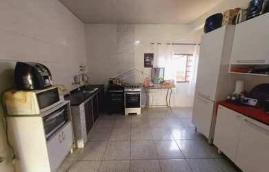 Imagem 7: Casa Residência em Jaú. 12m² de Área, 3 Vagas na garageme2 Dormitórios