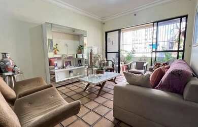 Imagem: O apartamento possui 3 Dormitórios, 2 Banheiros, 2 Vagas na