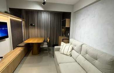 Imagem: O apartamento possui 1 Dormitório, 1 Banheiro, 1 Vaga na garagem