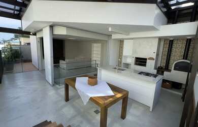 Imagem 2: COBERTURA NA AGRONOMICA. Piscina, Churrasqueira, Imóvel mobiliadoeAr-condicionado