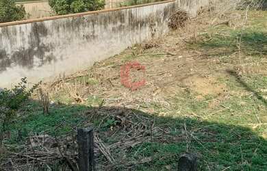 Imagem 4: Excelente terreno a venda, próximo ao Parque Tanguá e Igreja do Abranches...