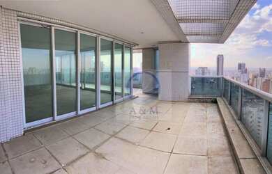 Imagem: O apartamento na cobertura possui 4 Dormitórios, 5 Banheiros