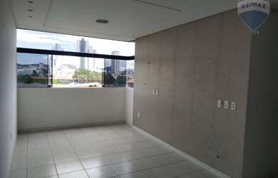 Imagem: O apartamento possui 2 Dormitórios, 2 Banheiros, 2 Vagas na