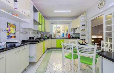 Imagem 15: Casa residencial com depósito no térreo