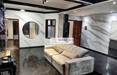 Imagem: A casa possui 3 Dormitórios, 1 Banheiro, 3 Vagas na garagem