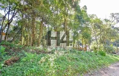 Imagem: O terreno possui 1.320m² de Área e está localizado em Estados