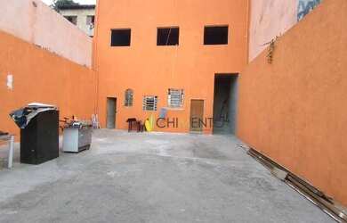 Imagem: O depósito possui 5 Vagas na garagem e 936m² de Área e está