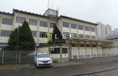 Imagem: O depósito possui 2.684m² de Área e está localizado em