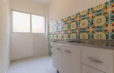 Imagem: O apartamento possui 1 Dormitório, 1 Banheiro, 1 Vaga na garagem