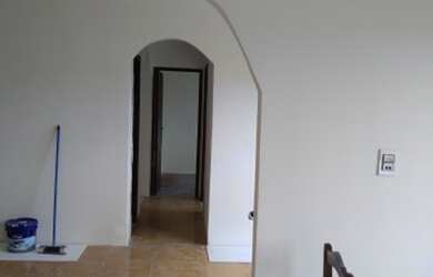 Imagem: O apartamento possui 3 Dormitórios, 1 Banheiro, 2 Vagas na