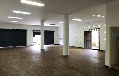 Imagem: O depósito possui 344m² de Área e está localizado em Centro