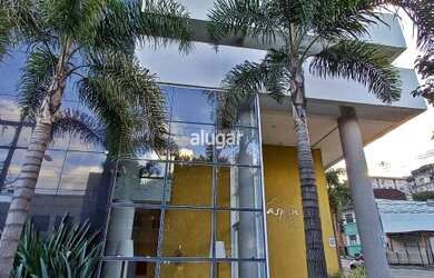 Imagem: O apartamento possui 1 Dormitório, 1 Banheiro, 1 Vaga na garagem