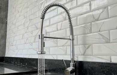 Imagem 13: Porto Marina. Piscina, Churrasqueira, Guarda roupae215m² de Área