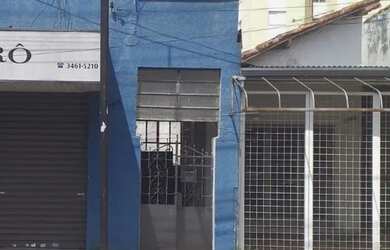 Imagem: A casa possui 2 Dormitórios, 1 Banheiro, 1 Vaga na garagem