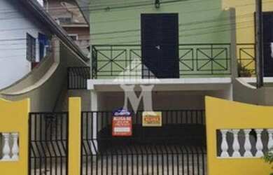 Imagem: A casa possui 2 Dormitórios, 1 Banheiro, 2 Vagas na garagem