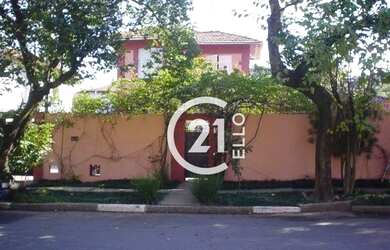 Imagem: A casa possui 2 Dormitórios, 3 Banheiros, 1 Vaga na garagem