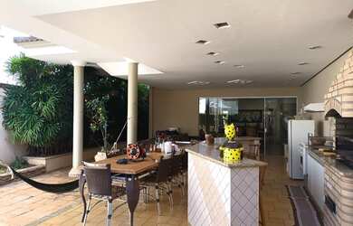 Imagem 14: Casa de condomínio sobrado para venda possui 378 metros quadrados com...