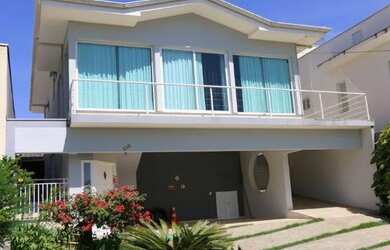 Imagem: A casa em condomínio possui 4 Dormitórios, 5 Banheiros, 4