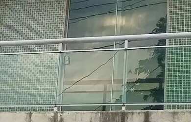 Imagem: A casa possui 3 Dormitórios, 5 Banheiros, 1 Vaga na garagem