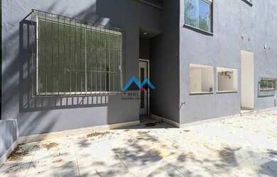 Imagem 4: Excelente Casa Triplex com 4 suítes, 436 m², toda reformada, à venda no Condomínio Ubá Ind