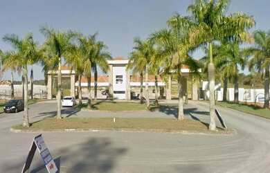 Imagem: O terreno possui 611m² de Área, Imóvel novo e está localizado