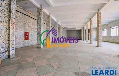 Imagem: O depósito possui 350m² de Área e está localizado em Vila