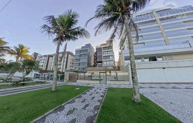 Imagem: O apartamento possui 4 Dormitórios, 3 Banheiros, 2 Vagas na