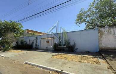 Imagem: O depósito possui 700m² de Área e está localizado em Plano