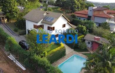 Imagem: A casa em condomínio possui 3 Dormitórios, 5 Banheiros, 4