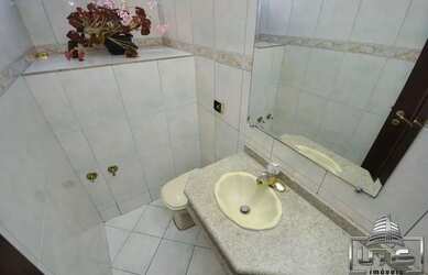 Imagem 8: Sobrado para venda tem 370 metros quadrados com 5 quartos em Atuba - Curitiba - PR