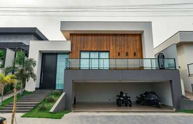 Imagem: A casa em condomínio possui 3 Dormitórios, 4 Banheiros, 2