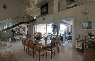 Imagem: A casa em condomínio possui 3 Dormitórios, 4 Banheiros, 2