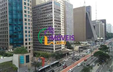 Imagem: O depósito possui 5 Vagas na garagem, 245m² de Área e está